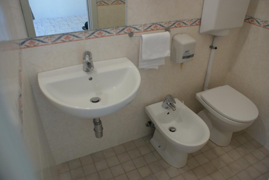 Hotel Londra Rimini Kamer foto